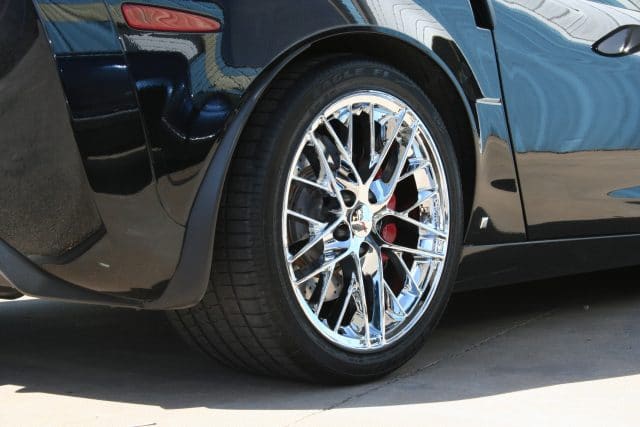 ZR1 Style Wheels in Chrome on Black Corvette