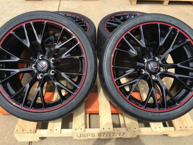 C7 Z06 GM Black w/Red Pinstripe Wheel Tire Package