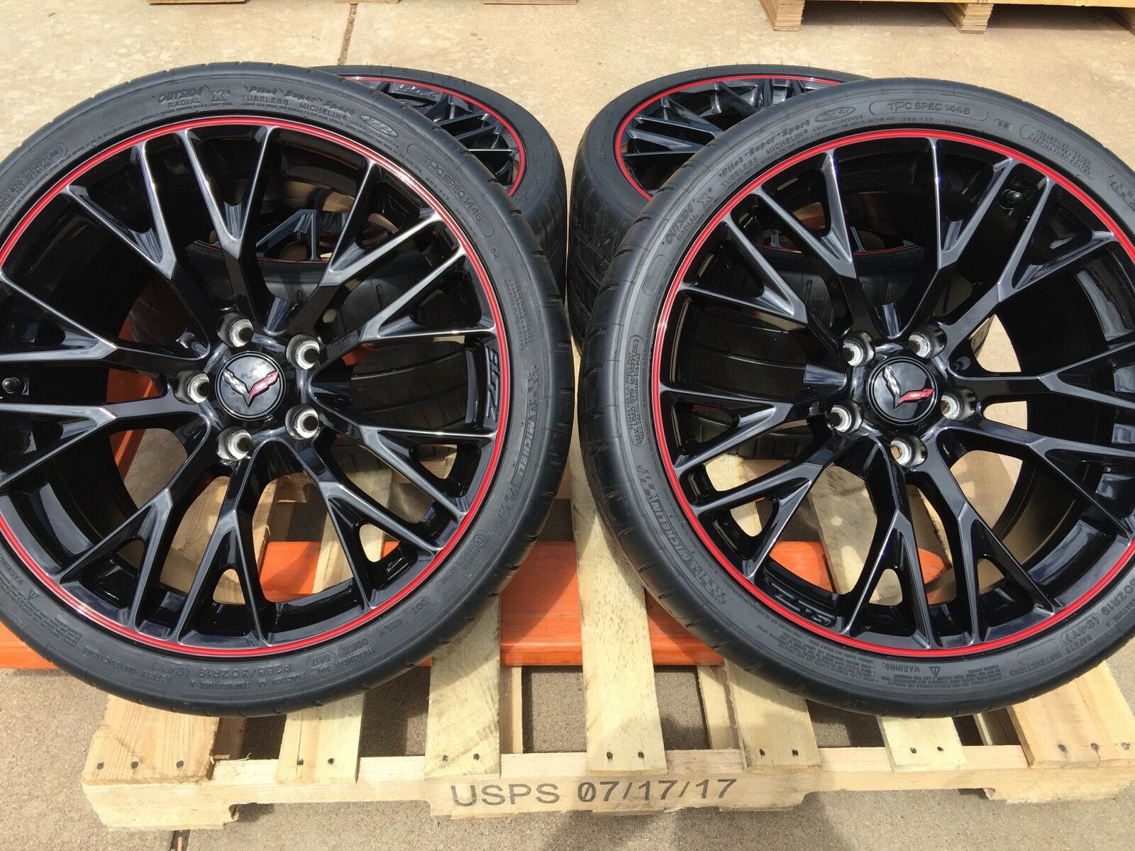 GM C7 Z06 w/Red Pinstripe Wheel Tire Package C6 Corvette