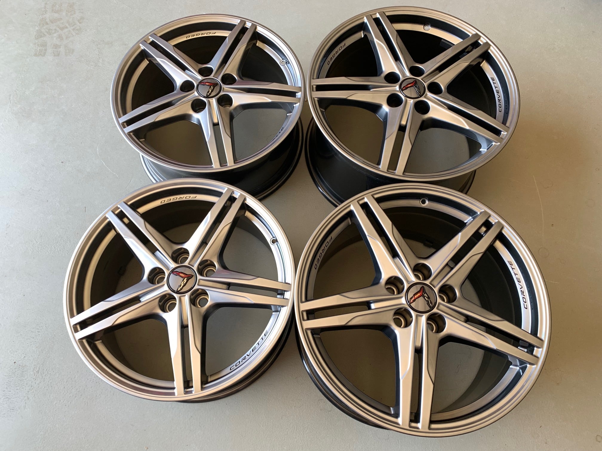 Pre Owned 2026 GM C8 Corvette Stingray Wheel Set - Sterling Silver - Image 4