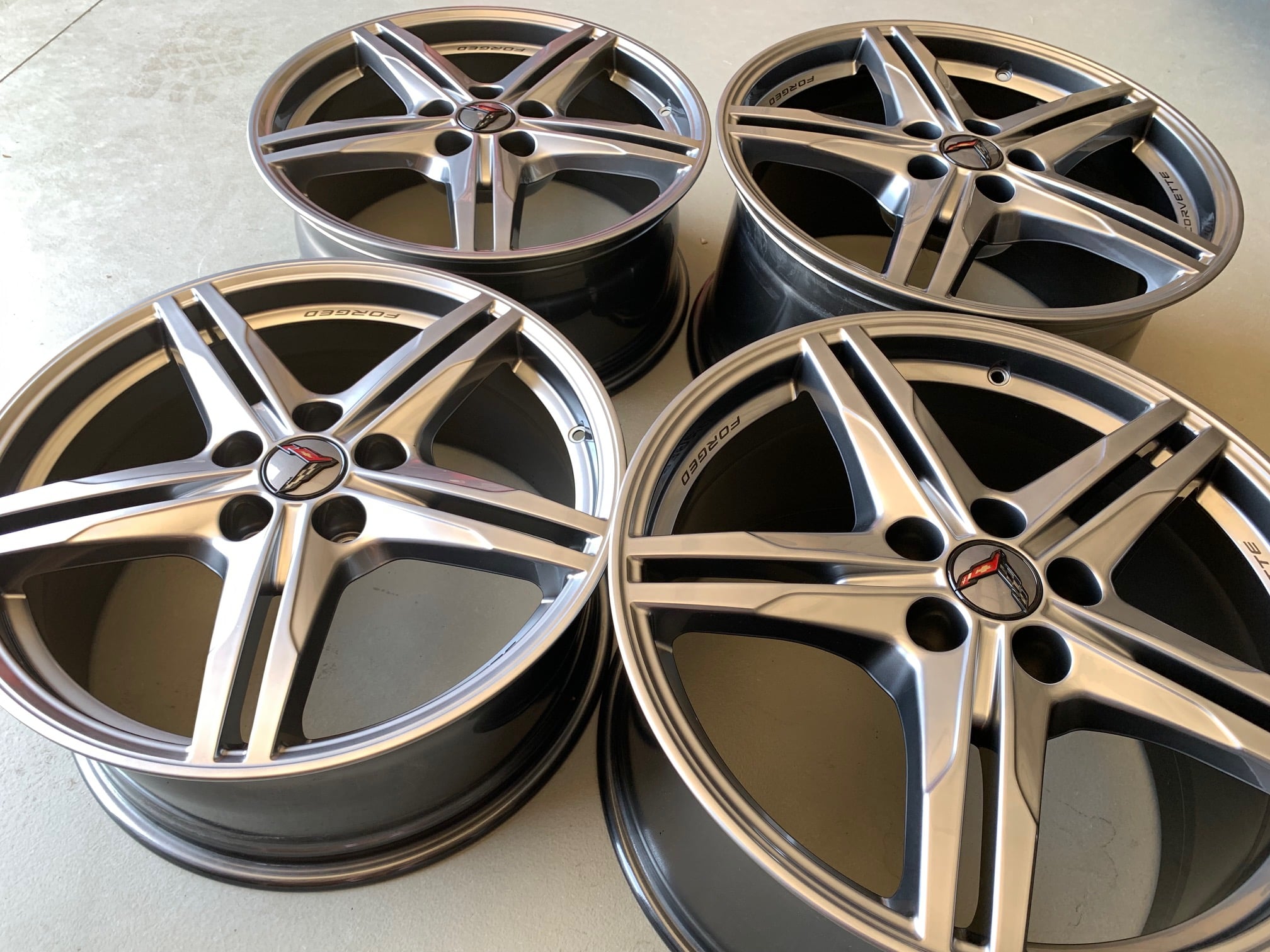 Pre Owned 2026 GM C8 Corvette Stingray Wheel Set - Sterling Silver - Image 5