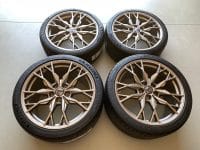Pre Owned GM C8 Corvette Stingray 20 Spoke Wheel & Michelin Tire - Tech Bronze