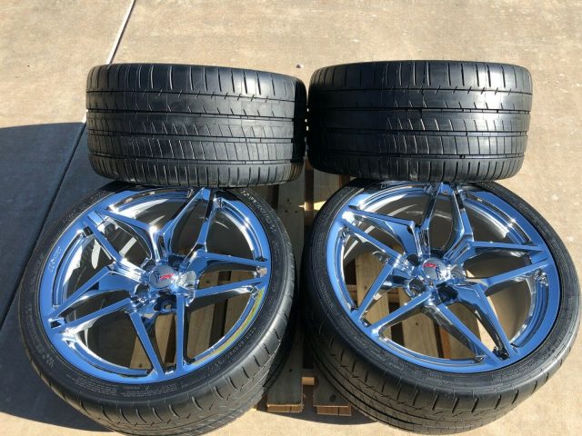 GM C7 ZR1 Wheel & Tire Package - Chrome - Side View