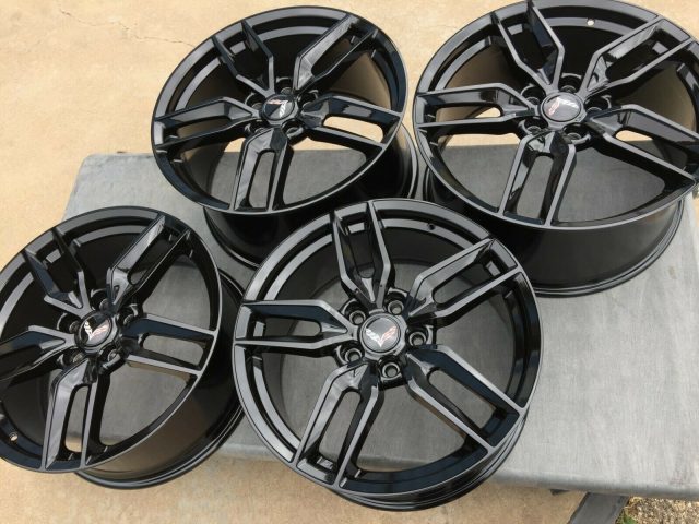 C7 Z51R Corvette Stingray Wheel Set in Gloss Black - Angle View