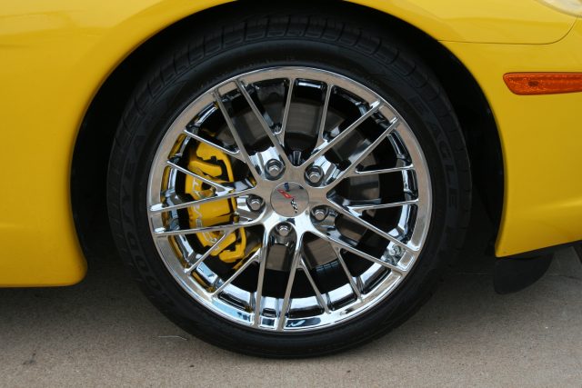 ZR1 Style Wheels in Chrome on Yellow Corvette