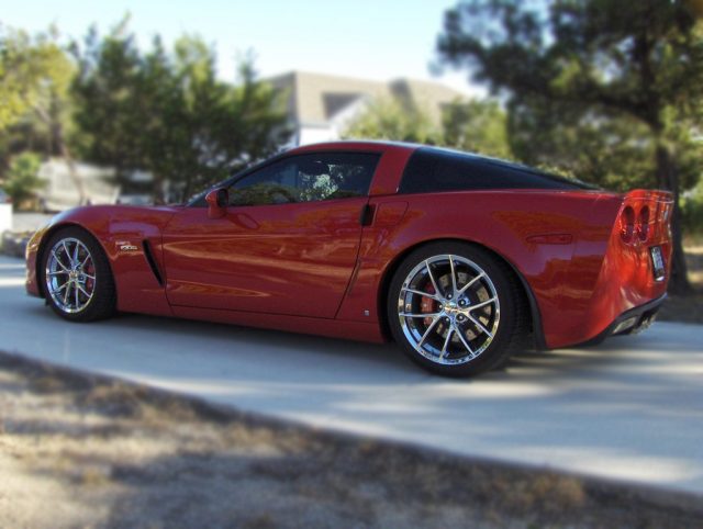 Z06 Spyder Wheels in Chrome on Red Corvette